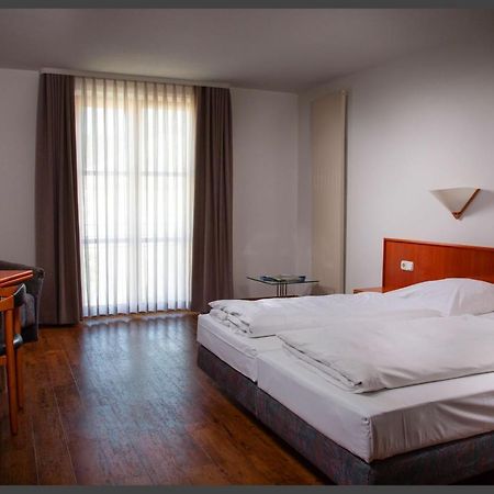 Altstadthotel Brauereigasthof Winkler Berching Kültér fotó