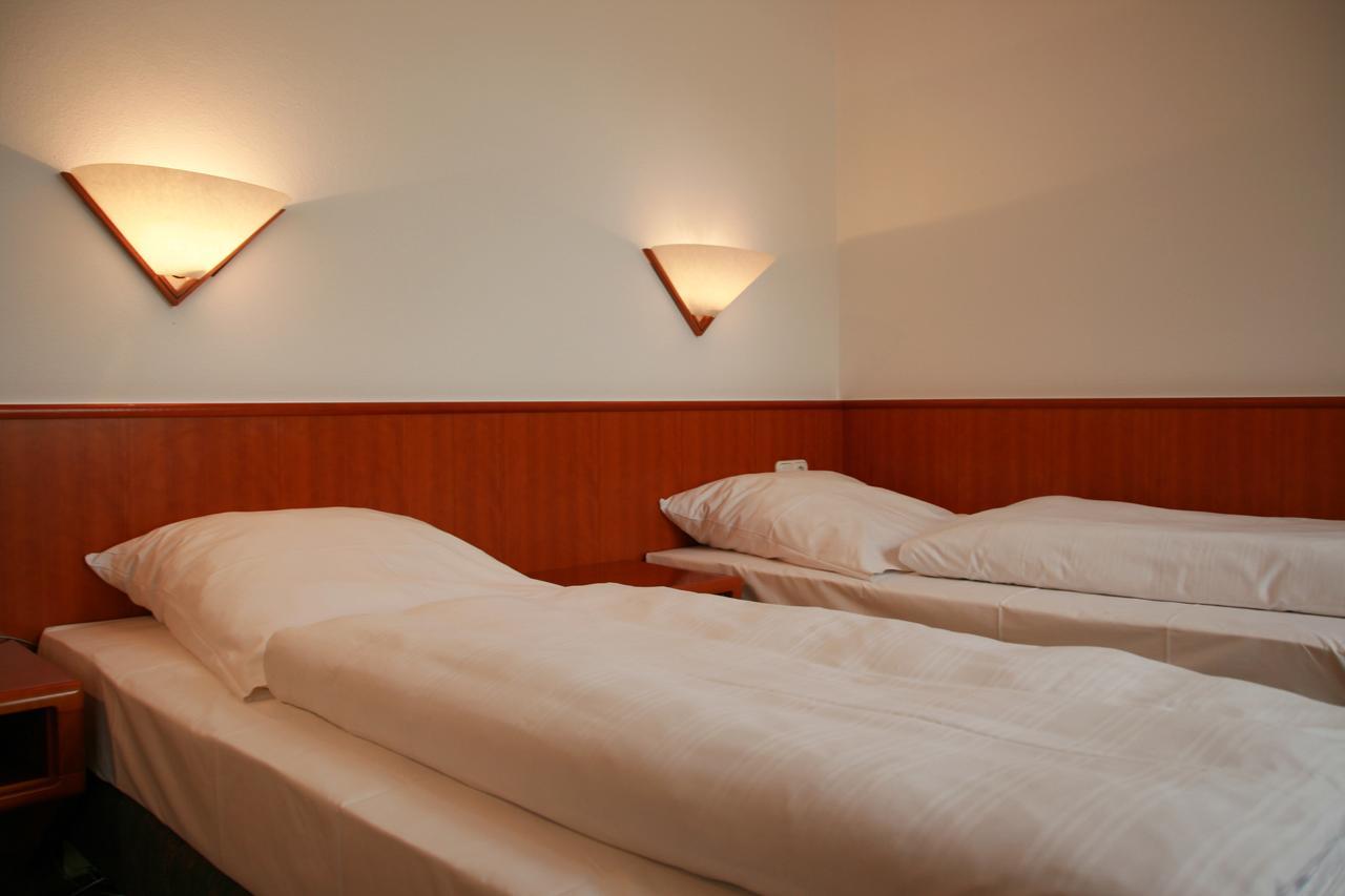 Altstadthotel Brauereigasthof Winkler Berching Kültér fotó
